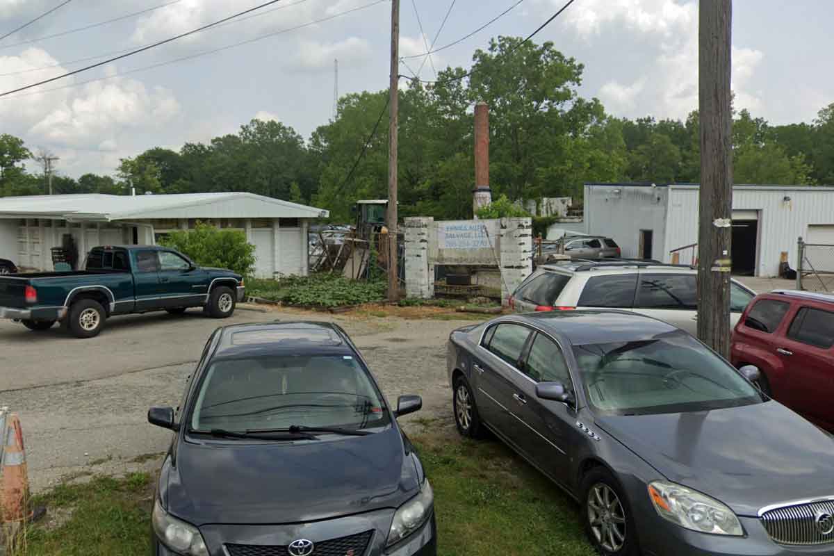 Ernie's Auto Salvage LLC at 2234 S Gharkey St, Muncie, IN 47302