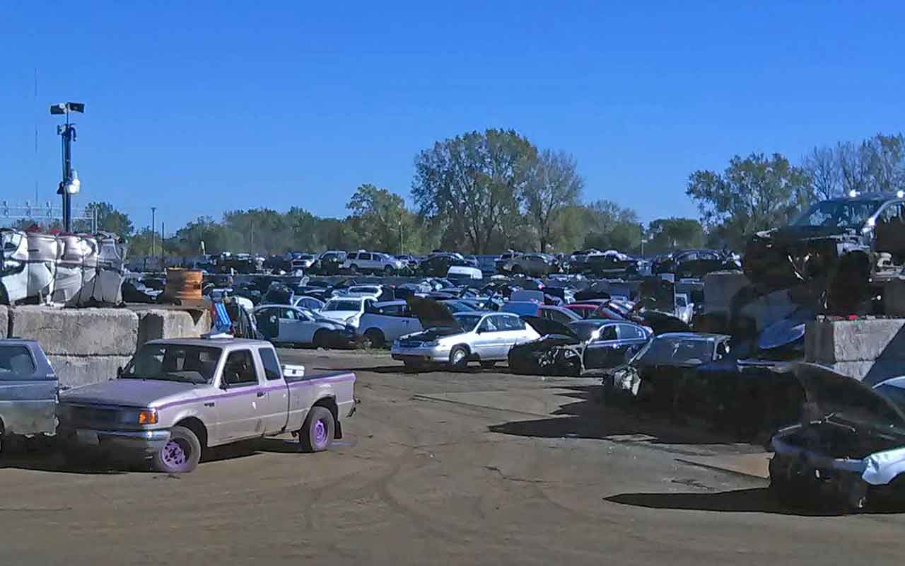City Auto Wreckers at 690 McClure Rd, Aurora, IL 60502