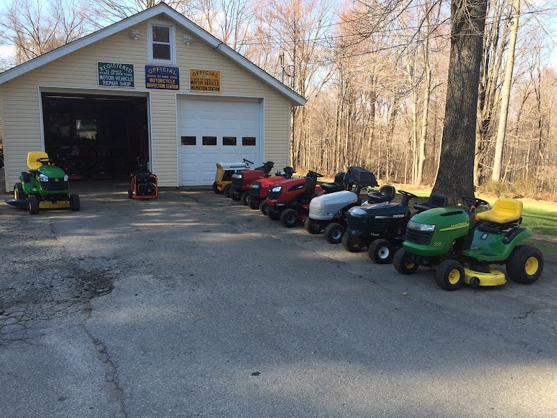 East Road Motors Auto repair shop at 58 Carolyn Rd E