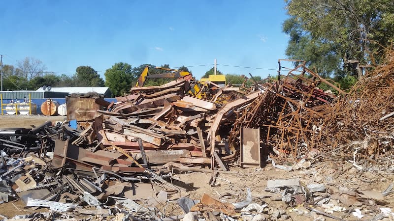 G&M Recycling & Disposal Inc Scrap metal dealer at 1212 E 12th St