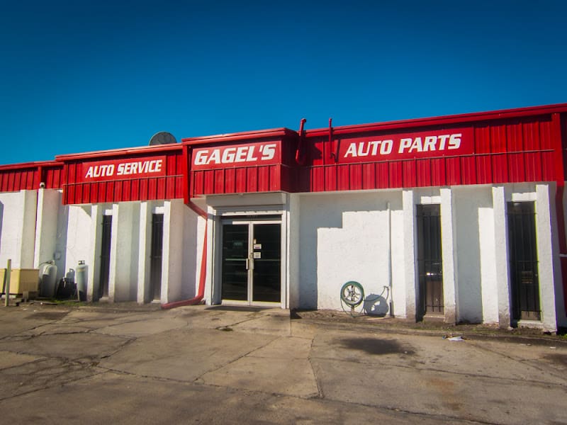 Gagels Auto Parts Auto body parts supplier at 6701 S 78th St