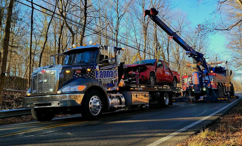 Hannas Wrecker Service Towing service at 3501 W Kelly St