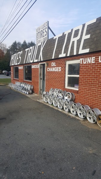 Mikes Truck Tire & Auto Tire shop at 5786 Dupont Pkwy