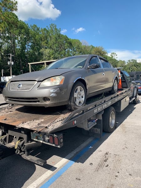 Polk County Junk Car Buyers Junkyard at 5510 Florida Ave S