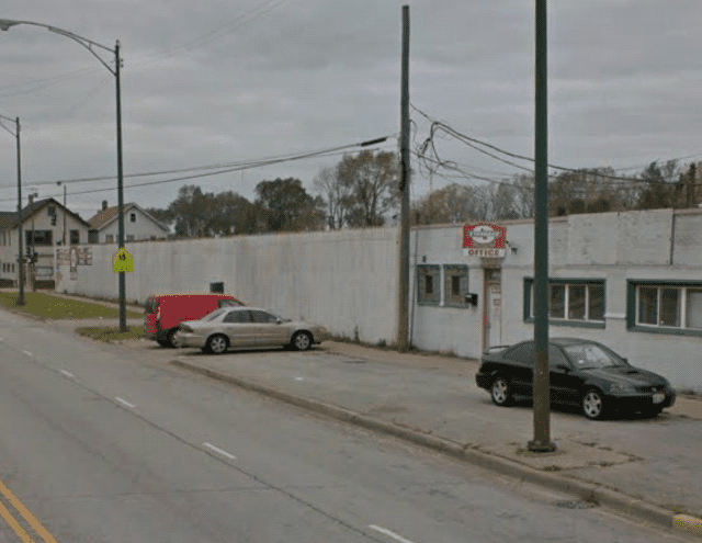 Standard Auto Parts Salvage yard at 3018 E 95th St