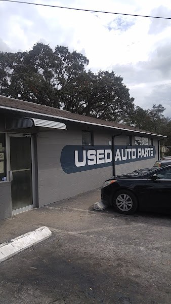 Teddy Bear’s Auto Parts & Salvage Inc. Auto parts store at 1544 Swordbill Dr